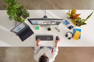 Revolusi Setup Kerja 2026: Mengapa Perangkat Logitech Terbaru Ini Wajib Dimiliki Para Profesional Hybrid?
